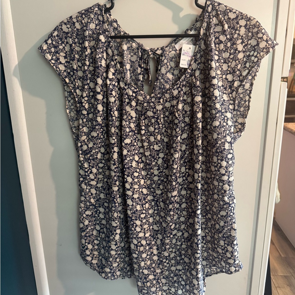 LC Lauren Conrad Black and Blue Ruffled Cap Sleeve Blouse